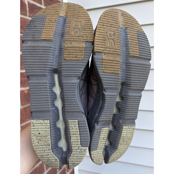 Athletic_Shoes